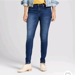 Universal Thread Mid Rise Skinny Jeans